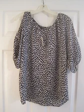 EXPRESS BLACK AND WHITE COLD SHOULDER TOP M NWT 