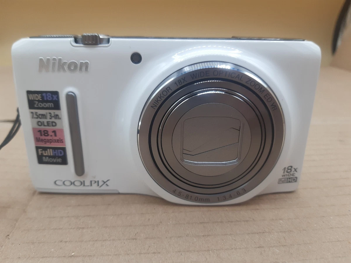 Nikon COOLPIX S9400 18.1MP Digital Camera 18x Optical Zoom