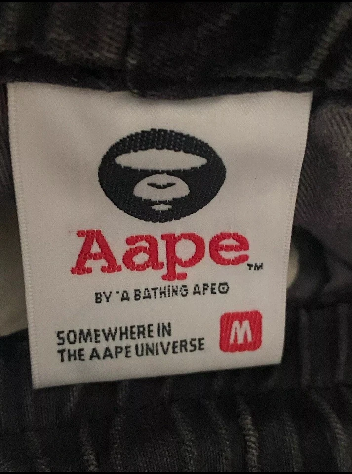 Bermuda utilitária A Bathing Ape camuflada carga verde militar masculina tamanho médio - Imagem 2 de 4