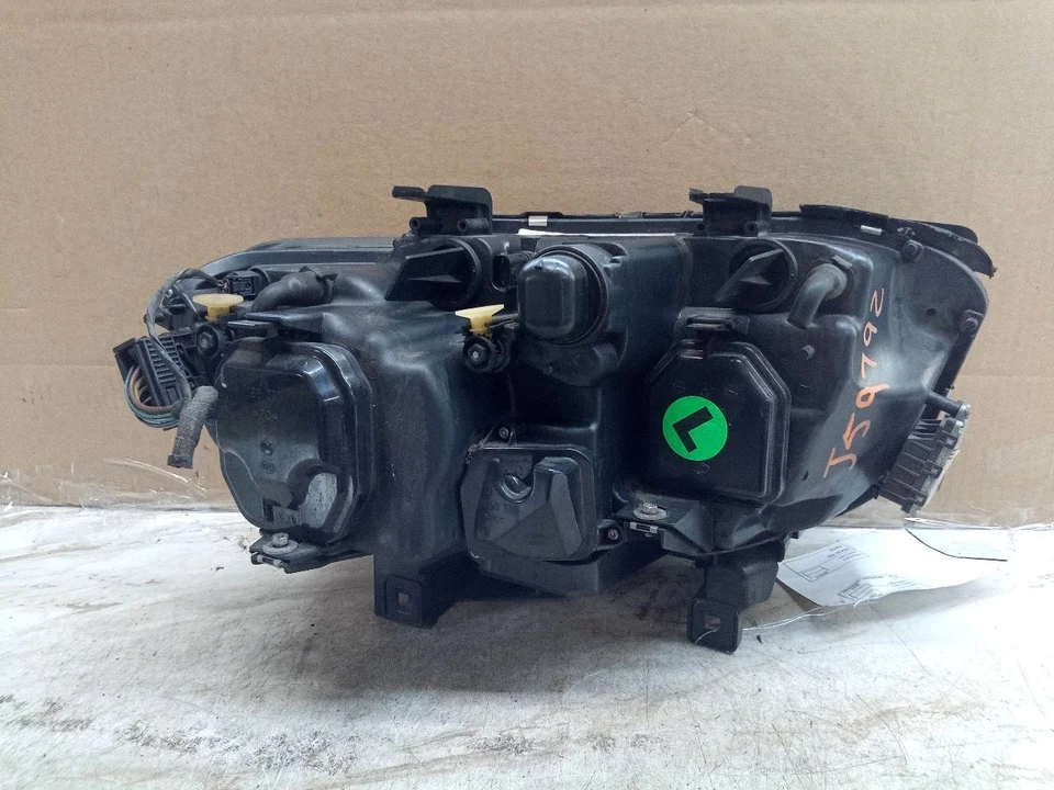 Used Left Headlight Assembly fits: 2005 Bmw 745I xenon clear turn lens w/adaptiv Foto 2 de 4