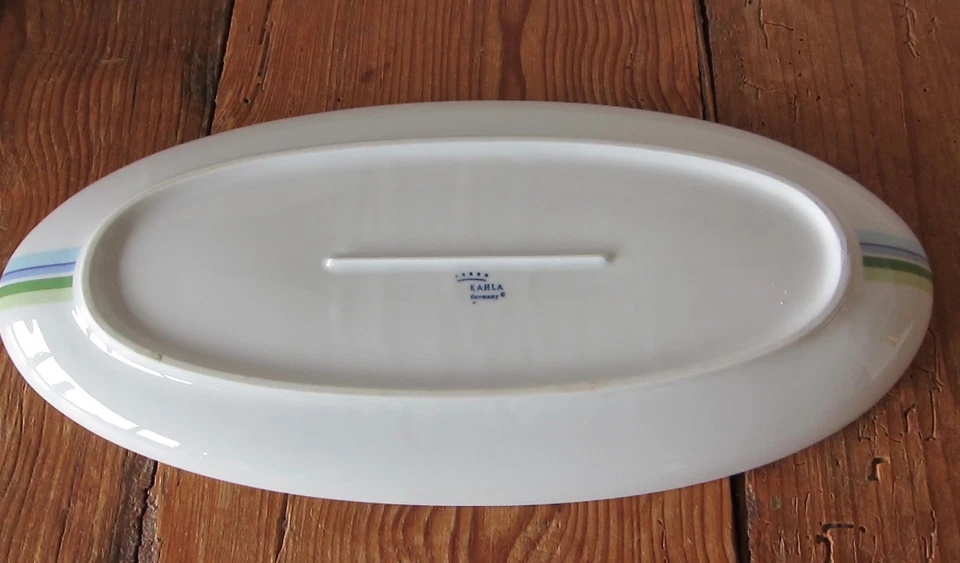 KAHLA, ALEMANIA, ESTILO MINIMALISTA, PLATO BLANCO OVALADO CON RAYAS ENVOLVENTES Foto 4 de 4