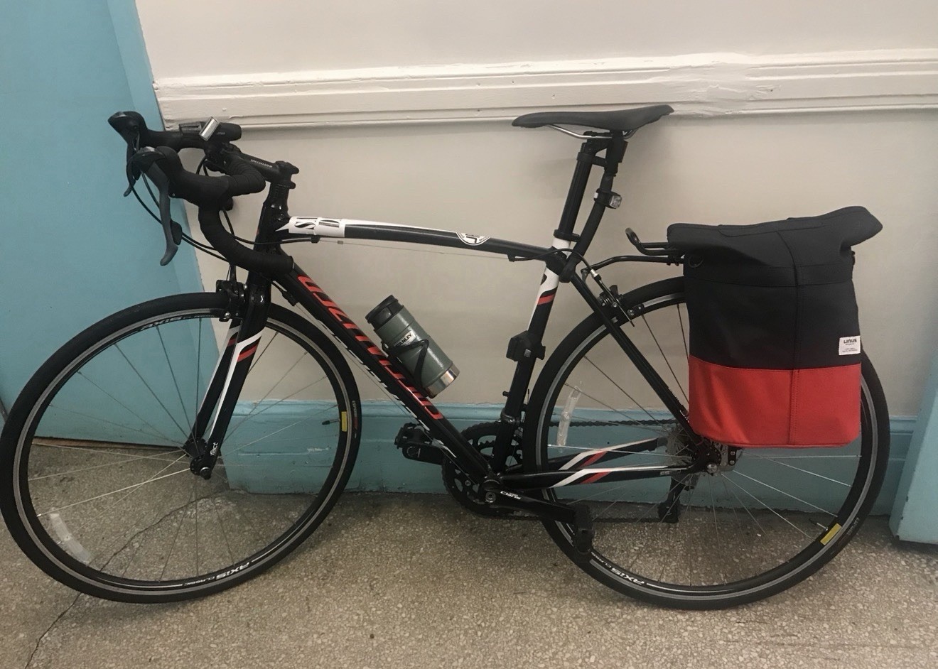 Specialized Allez Road Bike 54 CM