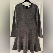 Gap Flounce Hem Dress Long Sleeve Swing Black and White Size 6. 0074