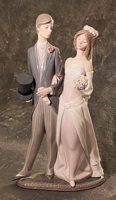 Lladro 1404 MATRIMONY Wedding Couple Bride and Groom - 12  Figure Spain Mint