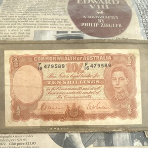 1942 Common Australia Commonwealth 10 Shillings Paper Banknote Serial F16 479589