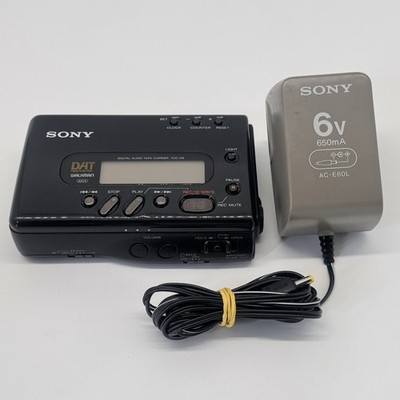 Sony TCD-D8 DAT Walkman Portable Digital Audio Recorder