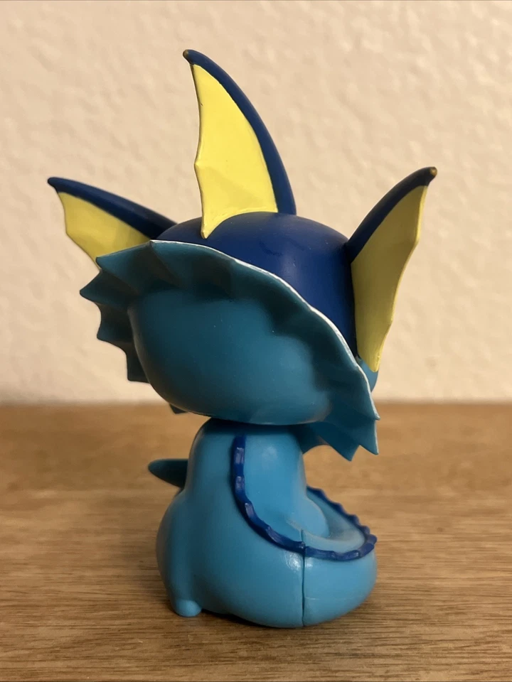 Funko POP! Figura de vinilo Pokémon Vaporeon #627 juguete coleccionable suelto Foto 4 de 4