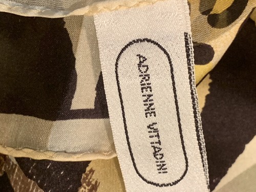 ADRIENNE VITTADINI NWOT SQUARE SILK ANIMAL PRINT SCARF - Picture 7 of 7
