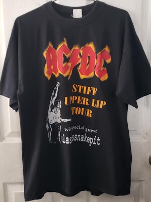 Vintage AC/DC Stiff Upper Lip Concert Tour T-Shirt Size 22.5 X 28 - Read