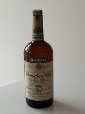 LARGE (empty) VINTAGE 1971 CANADIAN CLUB 40 fl oz WHISKY BOTTLE 