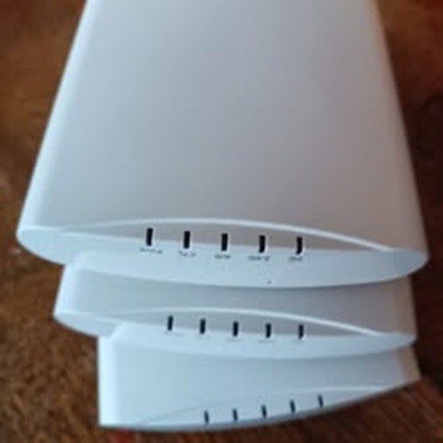 Combo of 3 Ruckus Wireless ZoneFlex R310 Unleashed Indoor Access Point ...