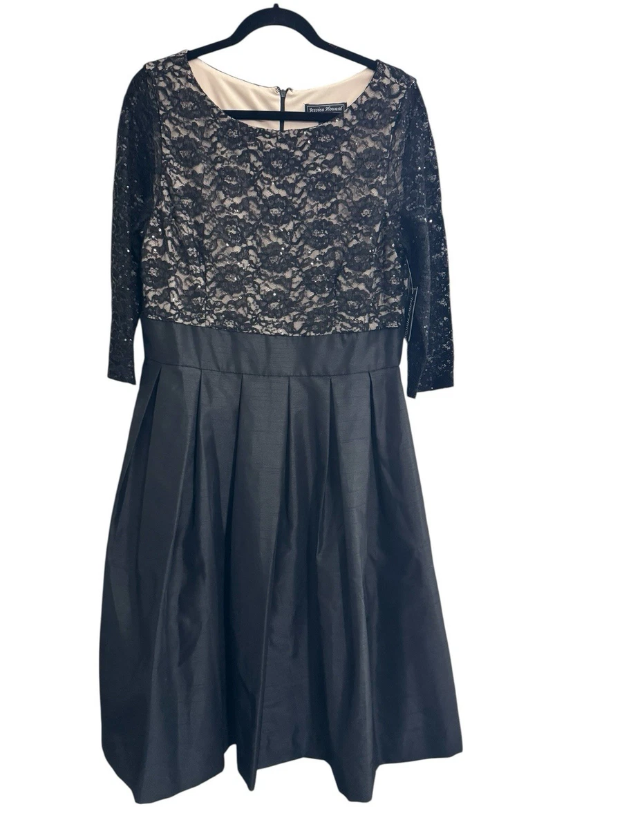 black lace dress with scalloped neck Contrast Scalloped Lace And Velvet Column Gown Black – Roland Mouret