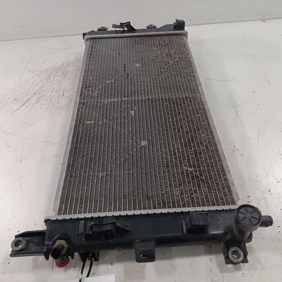 Radiador redutor de velocidade única compatível com 13-17 Nissan LEAF - Imagem 2 de 4