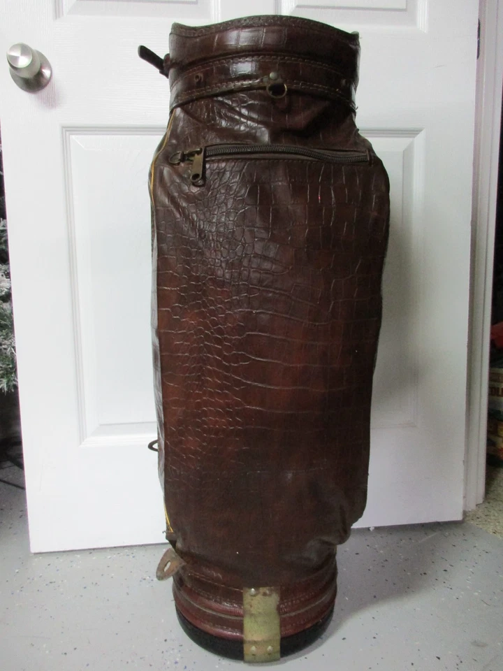 VGT. Arnold Palmer Large Brown Alligator Golf Bag - Great For Man Cave Display! - Image 3 of 4