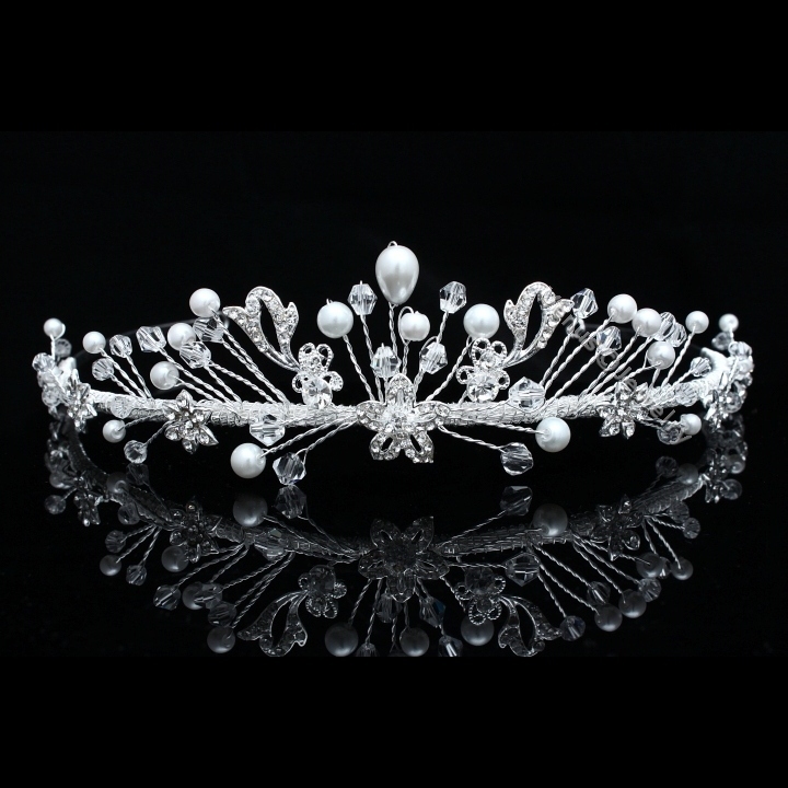 Bridal Flower Rhinestones Crystal Pearls Wedding Crown Tiara