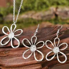 Trendy Daisy Flower Petal Necklace & Earring Set Hollow Silver Toned Gift