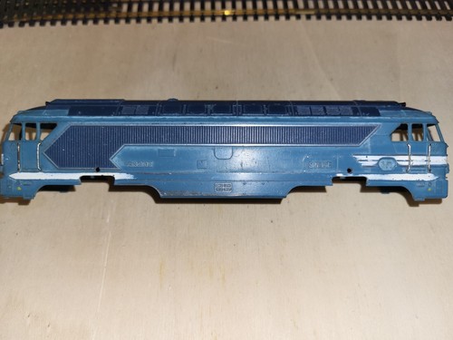 Fleischmann H0 1386 / 4280 Diesellok BR 68001 Ersatzteile Gehäuse aus Guss. | Zustand: Als Ersatzteil / defekt