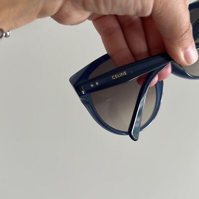 Celine 52 oversized Blue Acetate sunglasses Celine // Oversized CL41447/S Sunglasses – VSP Consignment main image 4