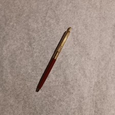 stylo a bille paper mate USA rouge et doré