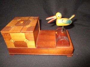 duck cigarette dispenser Cigarette Dispenser Bird