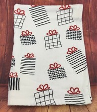 La Cuisine Cotton Kitchen Towel Black White Red Gift Boxes Print 26 x 18 in.
