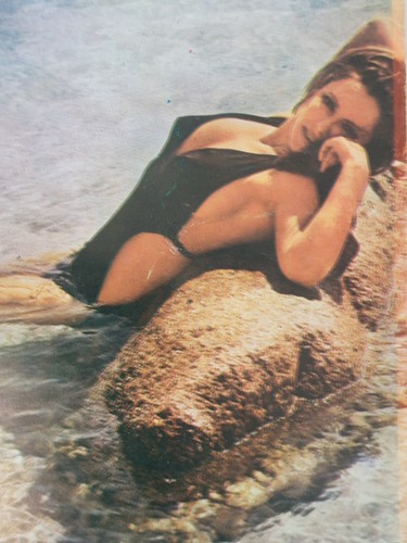 Danielle Gaubert French actress Yugoslavia edition not used Postcard - Picture 2 of 3