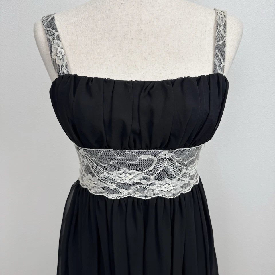 Vestido De Colección Alyn Paige Para Mujer 6 Negro Encaje Lechera Imperio Cintura Y2K Hada Grunge Foto 2 de 4