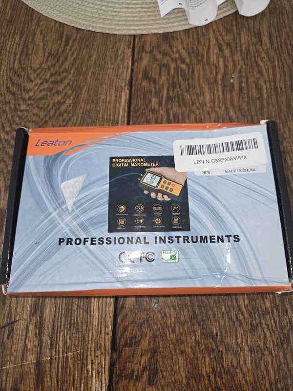 Leaton  Professional Digital Manometer New In Box 