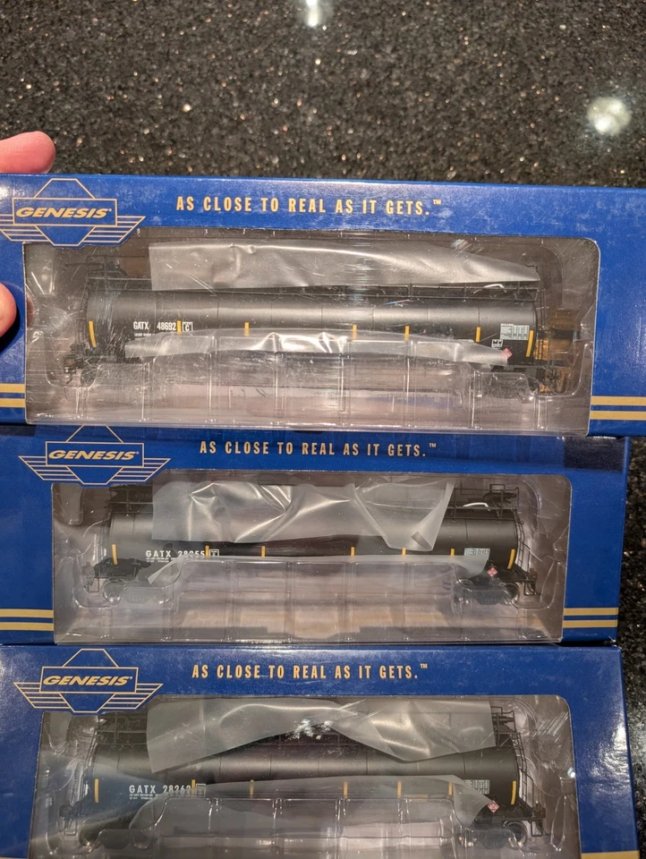 Athearn Genesis GATX TankTrain - "The OilCans"  (Lot B of 3 Cars) - Image 2 of 4