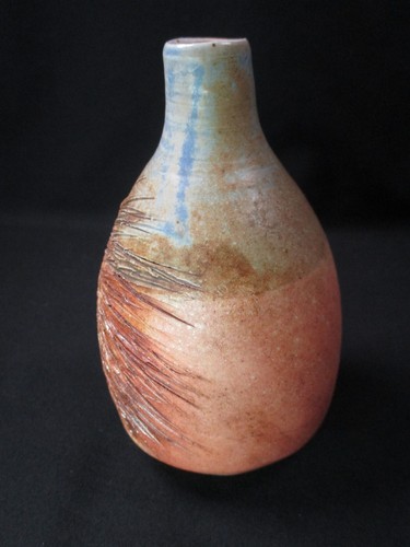 Jarrón de cerámica artística con puercoespín - Firmado - 4" x 2,5" - Imagen 4 de 7