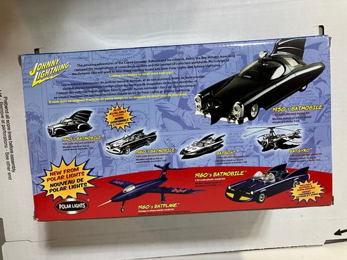Johnny Lightning 1960's DC Comics Batmobile 1:24 Scale Die-cast Model Kit - Picture 3 of 8