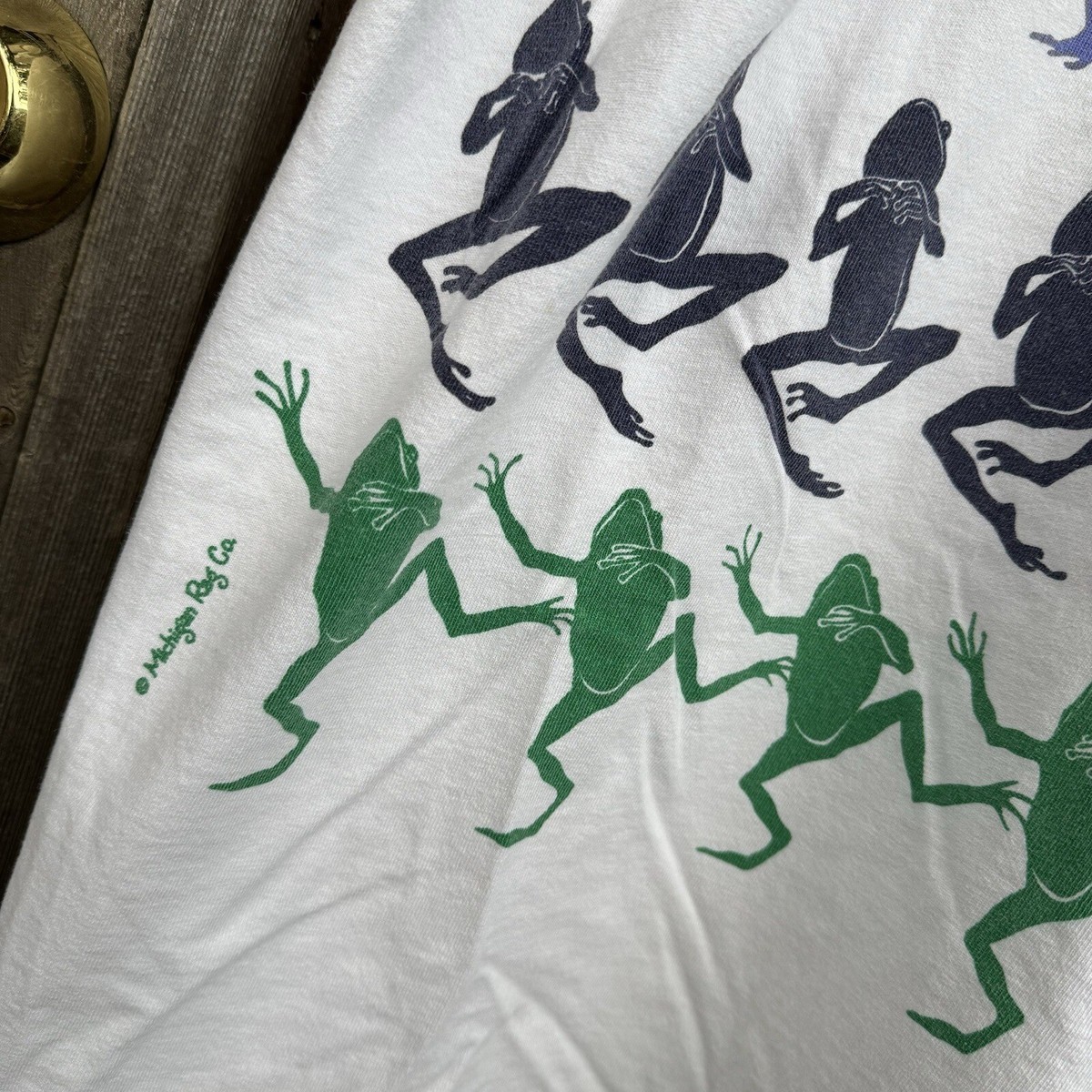 ⭐️レア⭐️ Vintage MichiganRag Co Chair Sweat Vintage Michigan Rag Co Print Frog Shirt White Aop | eBay
