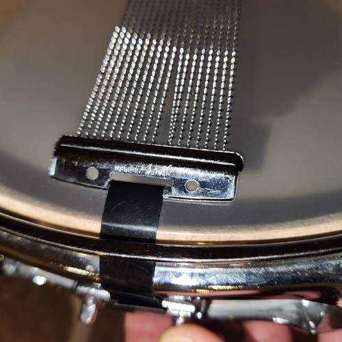 Ludwig Rocker Elite Piccolo Snare Drum 13" x 3" Maple Lacquer Finish with Case - Picture 14 of 24