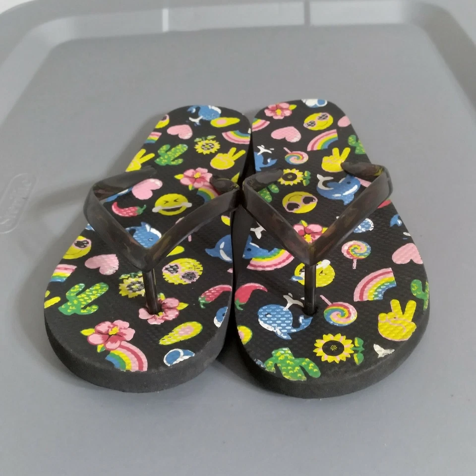 Sandálias deslizantes chinelo preto estampadas emoji para meninas jovens tamanho 3 - Imagem 2 de 4