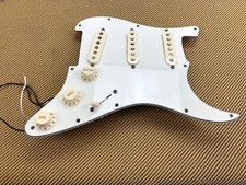 Fender American Standard Stratocaster  pickgu...