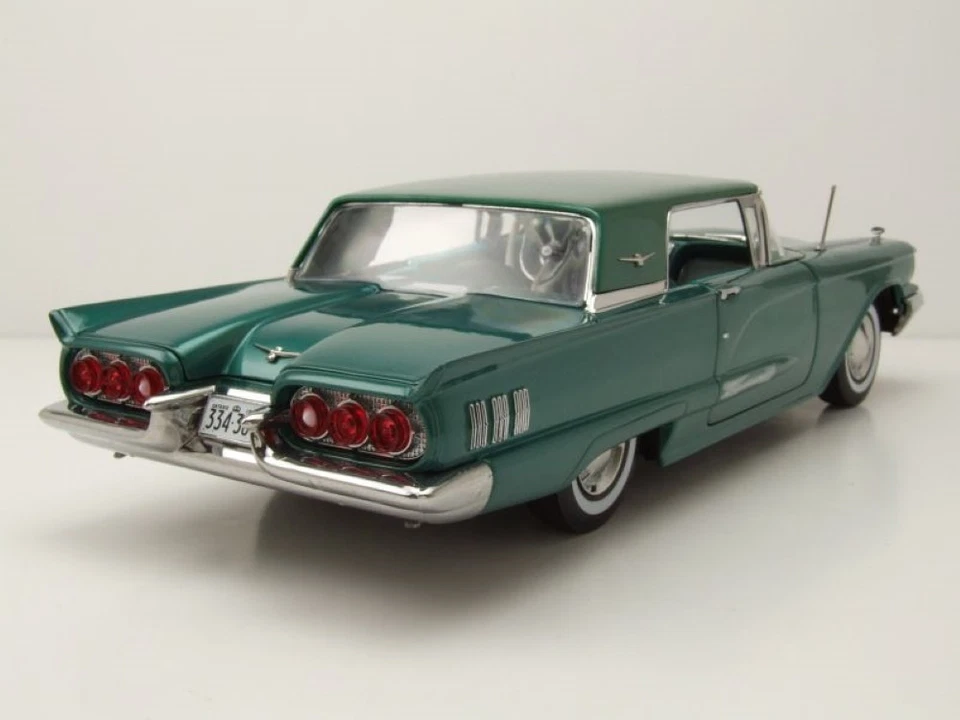 Ford Thunderbird Hard Top 1960 Verde Modellino 1:18 Sun Star - Immagine 2 di 4