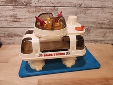 1984 Vintage Playworld Lil Playmates Space Station Playset INCOMPLETE BASE PART