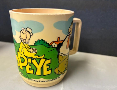 Vintage -- POPEYE the Sailor --Plastic Cup OLIVE OYL S'WEA PEA WIMPY --1979
