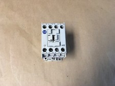 Allen-Bradley 700-CF400 SER A Contactor