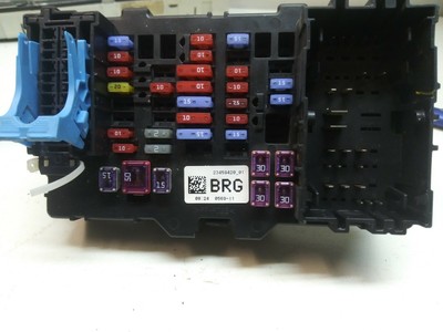 2017 2018 Chevrolet Silverado Gmc Sierra Interior Fuse Box Dash Left 23459420 01 Ebay