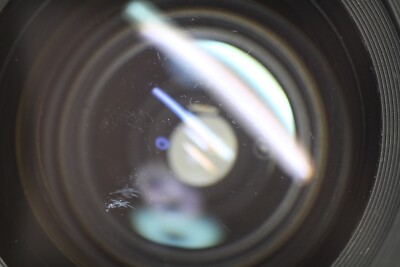Objectif Canon NFD 24-35 Mm F/3,5 L – En L'état, Pièces Détachées, Verre Avec Défauts
