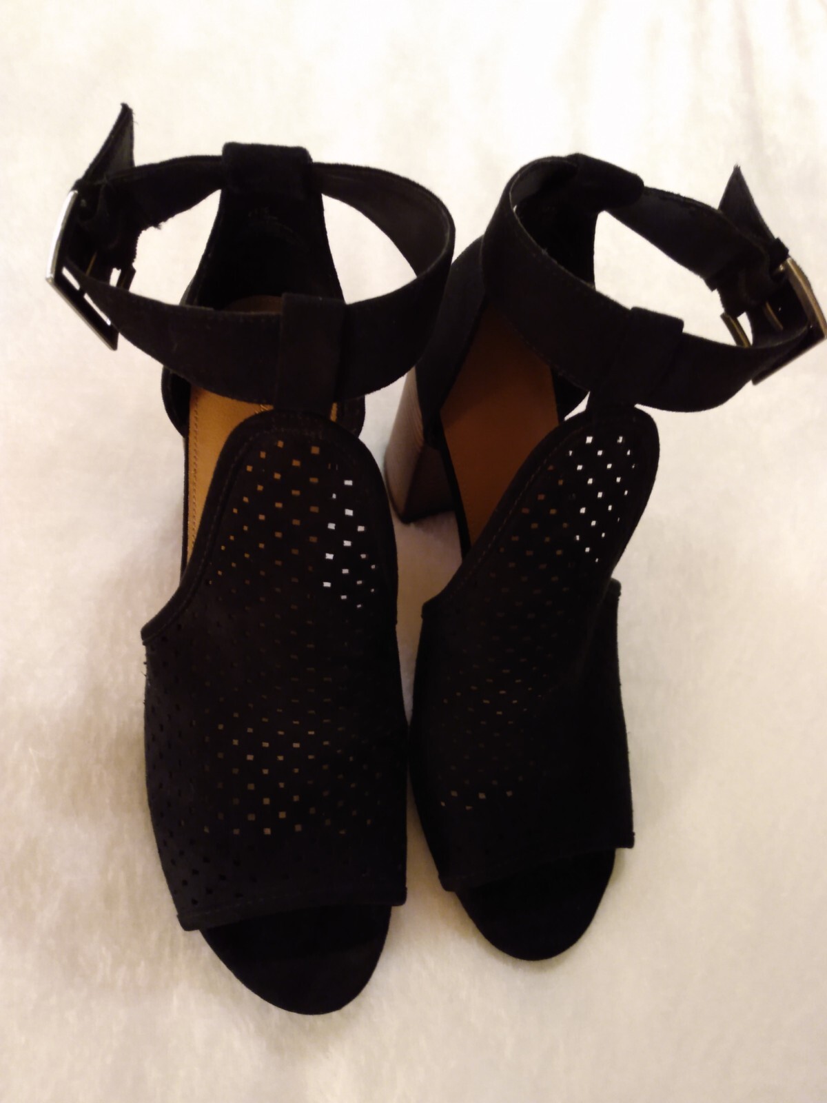 Universal Thread Women's Black Microsuede Ankle S… - image 3