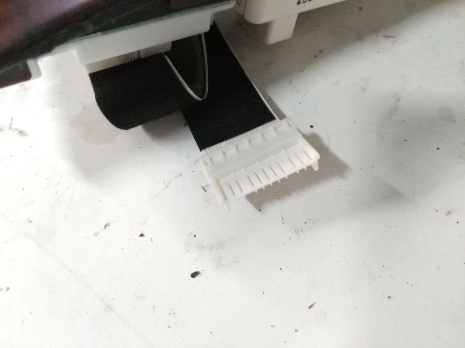 INFINITI M35 M45 2006-2009 OEM REPRODUCTOR DE CD INTERRUPTOR REPRODUCTOR DE CD PANEL FRONTAL MOLDURA Foto 4 de 4