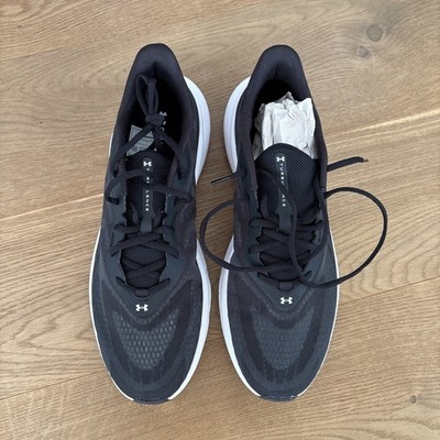 Under Armour UA Turbulence 3 Charged+ Herren Laufschuhe EU 47 schwarz/weiß