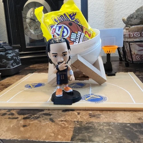 Zuru NBA Ballers Figure with Basketball Court & Hoop  Jaylen Brunson (Rare)