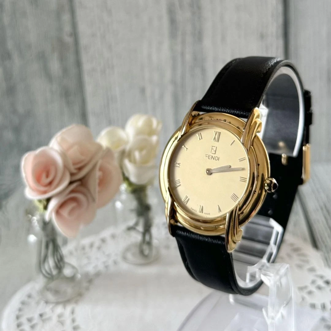 Orologio Fendi 300G oro tondo sostituito a batteria