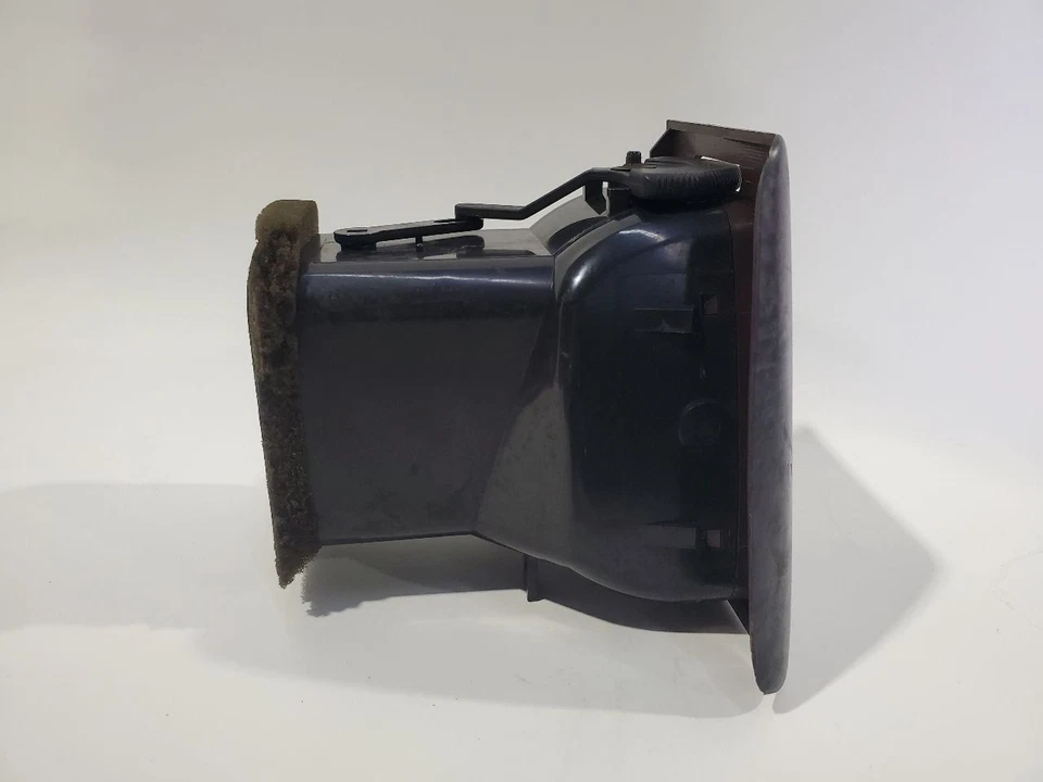 1992 Subaru SVX OEM Center AC Vent With Bezel  - Image 4 of 4