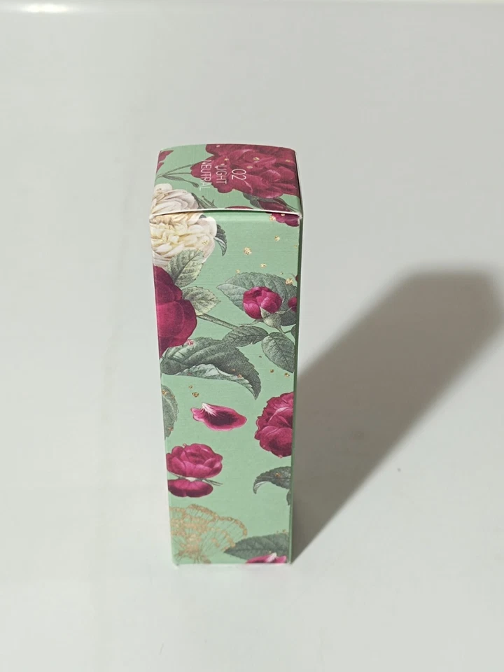 Kiko Milano Charming Escape Hydrating Serum Foundation 27ml (02 Light Neutral) - Bild 3 von 4