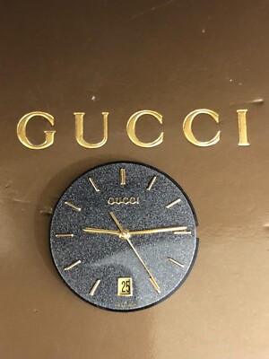 gucci watch 9040m , movement/face non working.for parts