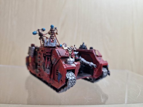 40k Razor Back Tank Razorback Tank Ork Orc Looted Space Marine Adeptus Astartes Rhino ...